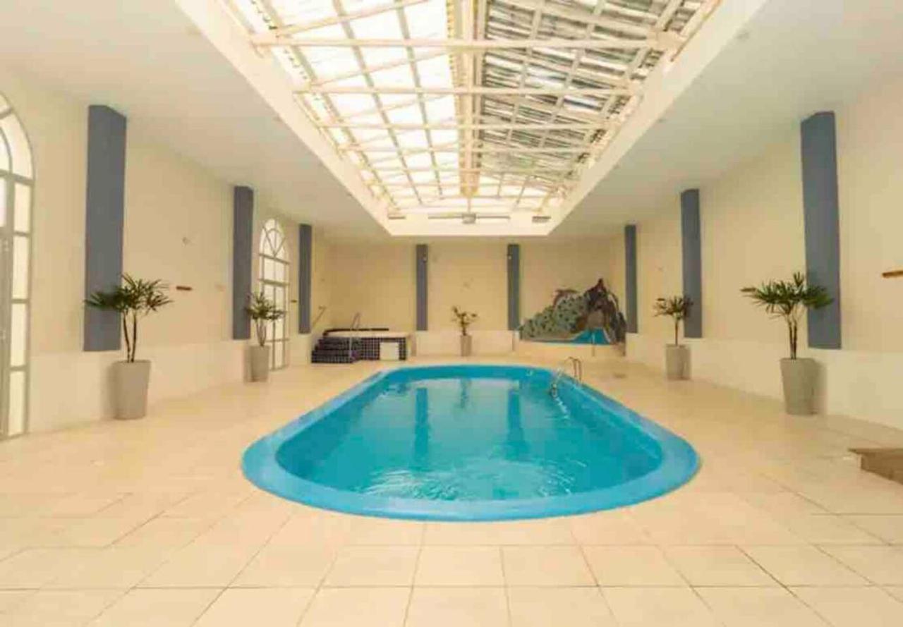 Apartamento Apartamento Maravilhoso, Completo,1 Quarto Com Cama Queen E Sofa Retratil, Bi Cama Embutida, Colchao Extra, Vista Pro Mar, Dormem 5, Pe Na Areia, Jacuzzi, Piscina Wifi,self Checkin, Automatizado Florianópolis