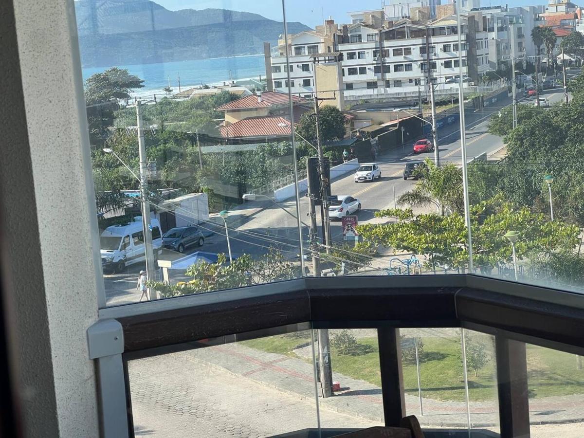 Apartamento Apartamento Maravilhoso, Completo,1 Quarto Com Cama Queen E Sofa Retratil, Bi Cama Embutida, Colchao Extra, Vista Pro Mar, Dormem 5, Pe Na Areia, Jacuzzi, Piscina Wifi,self Checkin, Automatizado